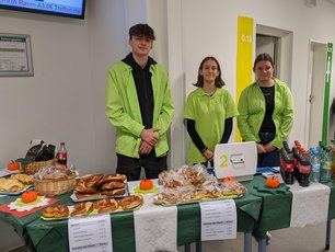 Verkaufsstand Snacks und Getränke beim Elternabend 2022